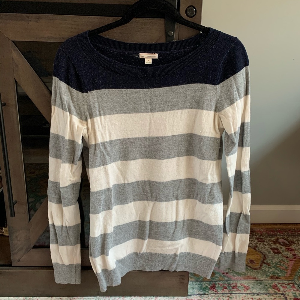 GAP navy, grey, and white stripped sweater